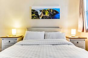 The Ship's Key Aparthotel