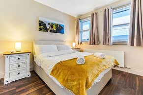 The Ship's Key Aparthotel