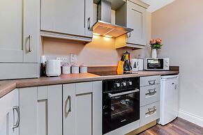 The Ship's Key Aparthotel