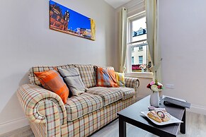 The Ship's Key Aparthotel