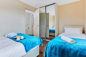 The Ship's Key Aparthotel