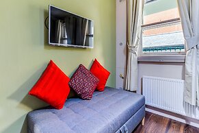 The Ship's Key Aparthotel