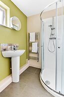 The Ship's Key Aparthotel