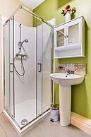 The Ship's Key Aparthotel