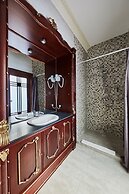 Shato Luxe Hotel