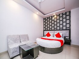 OYO 24943 Hotel Airport Zone Olive