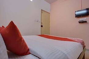 OYO 24259 Hotel Blue Inn