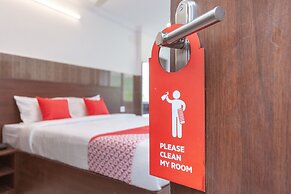 Capital O 27775 Hotel Srinivasa Residency