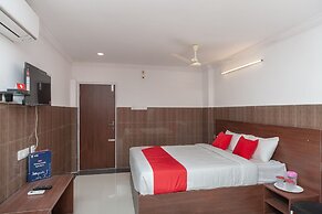 Capital O 27775 Hotel Srinivasa Residency