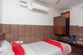 Capital O 27775 Hotel Srinivasa Residency