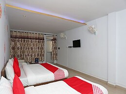 OYO 18501 The Palms Resort
