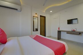 OYO 17036 Rk's Regency