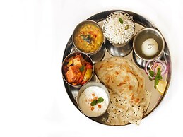 OYO 23649 Hotel Anand