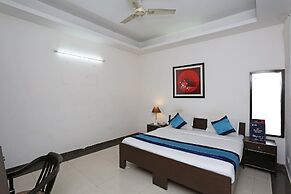 OYO 14015 Diamond Stays