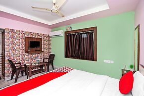 Capital O 14489 Hotel Aryan