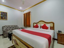 OYO 4275 Hotel Sunraj Residency