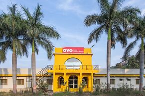 OYO 18571 Ashoka Resort