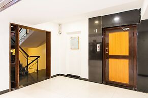 OYO 25042 Vikramaditya Hotel