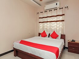 OYO 740 Hotel Suravi