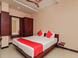 OYO 740 Hotel Suravi