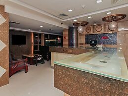 OYO 740 Hotel Suravi