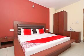 OYO 27012 Hotel Sk Residency