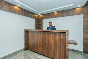 OYO Flagship 18680 Olivia Comforts