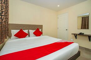 OYO Flagship 18680 Olivia Comforts