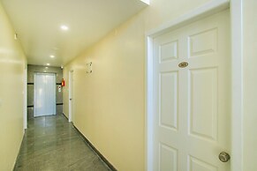 OYO Flagship 18680 Olivia Comforts