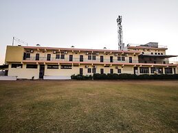 OYO 26659 Hotel Parmanand Garden