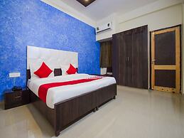 OYO 26659 Hotel Parmanand Garden