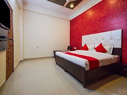 OYO 26659 Hotel Parmanand Garden