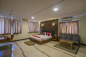 OYO 27859 Agi Dynasty Suites