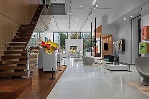 Glass Light Hotel & Gallery, Autograph Collection