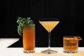 Glass Light Hotel & Gallery, Autograph Collection