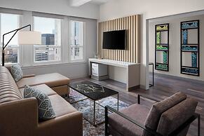 Glass Light Hotel & Gallery, Autograph Collection