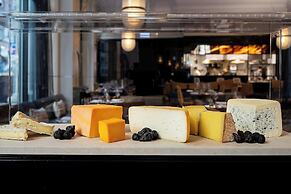 Glass Light Hotel & Gallery, Autograph Collection