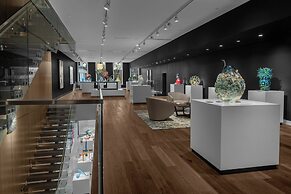 Glass Light Hotel & Gallery, Autograph Collection