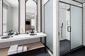 Glass Light Hotel & Gallery, Autograph Collection