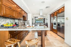 Playa de La Paz Condominiums