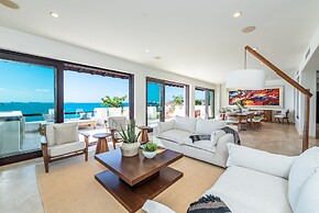 Playa de La Paz Condominiums