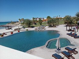 Playa de La Paz Condominiums