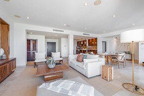 Playa de La Paz Condominiums