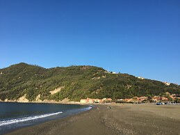 Oltremare Guest House