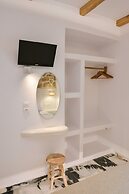 Dedalos Studios Naxos