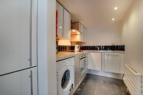 Crown Apartments By Week2Week