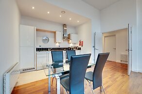 Crown Apartments By Week2Week