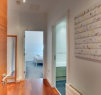 Crown Apartments By Week2Week