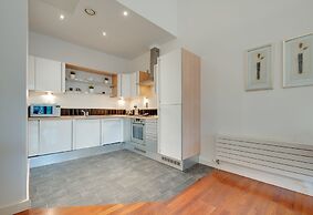 Crown Apartments By Week2Week