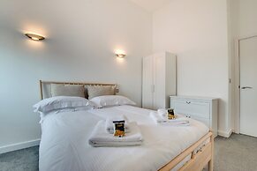 Crown Apartments By Week2Week